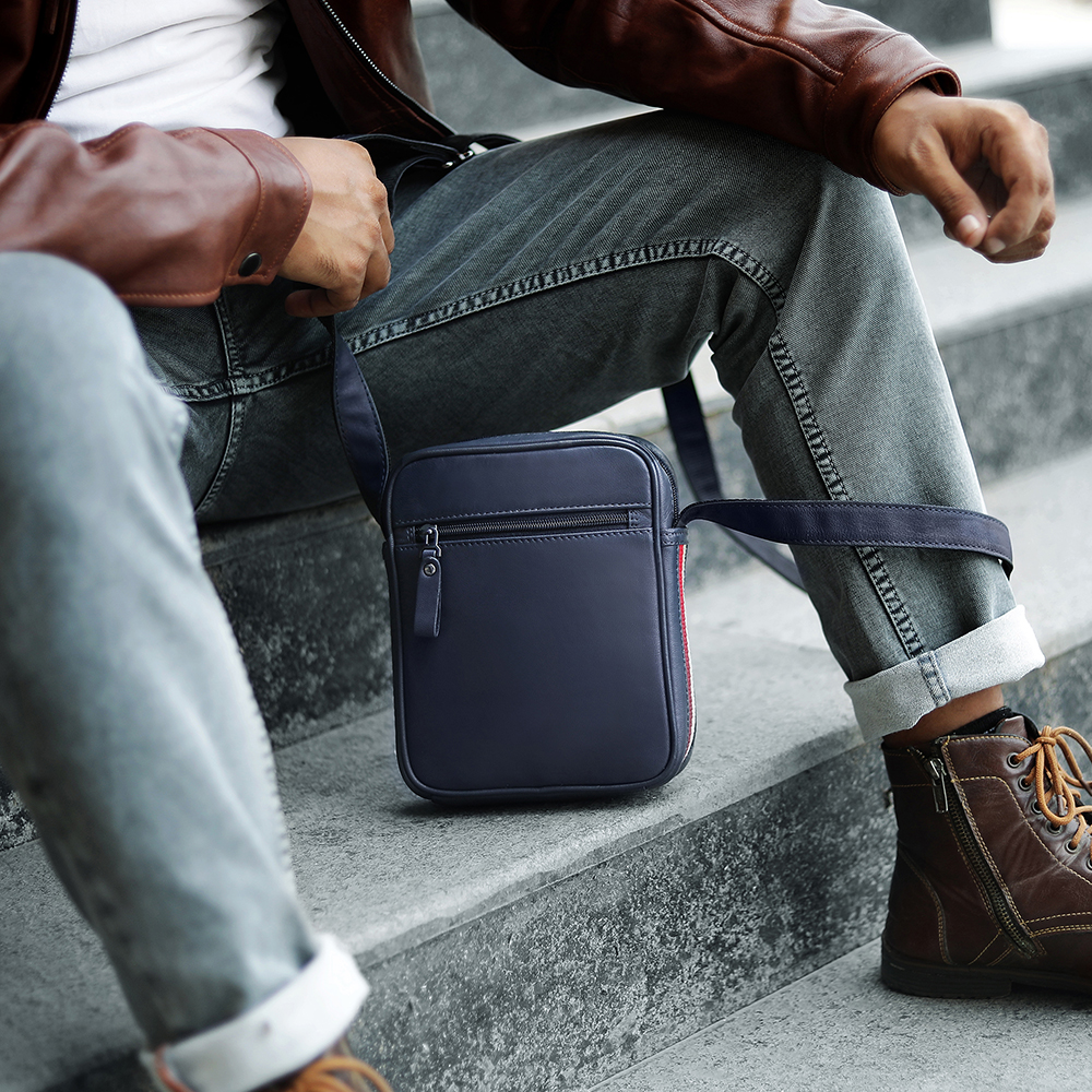 Small Leather Crossbody Bag - Texan