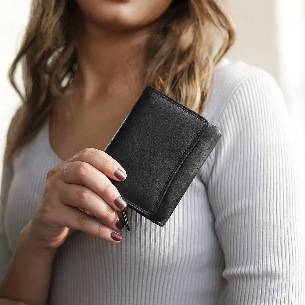 soft leather purse in black