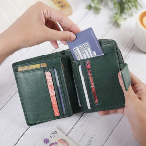 Green Medium Zip Around Tri Fold Purse 21952- 9