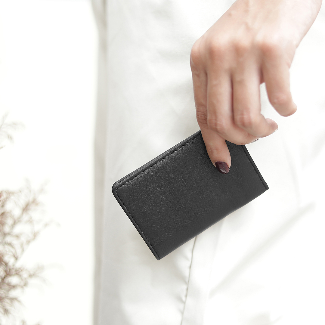 Black Leather Travel Card Holder 710- 5