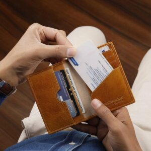 Leather-Lined Card Wallet James Mayfair 01