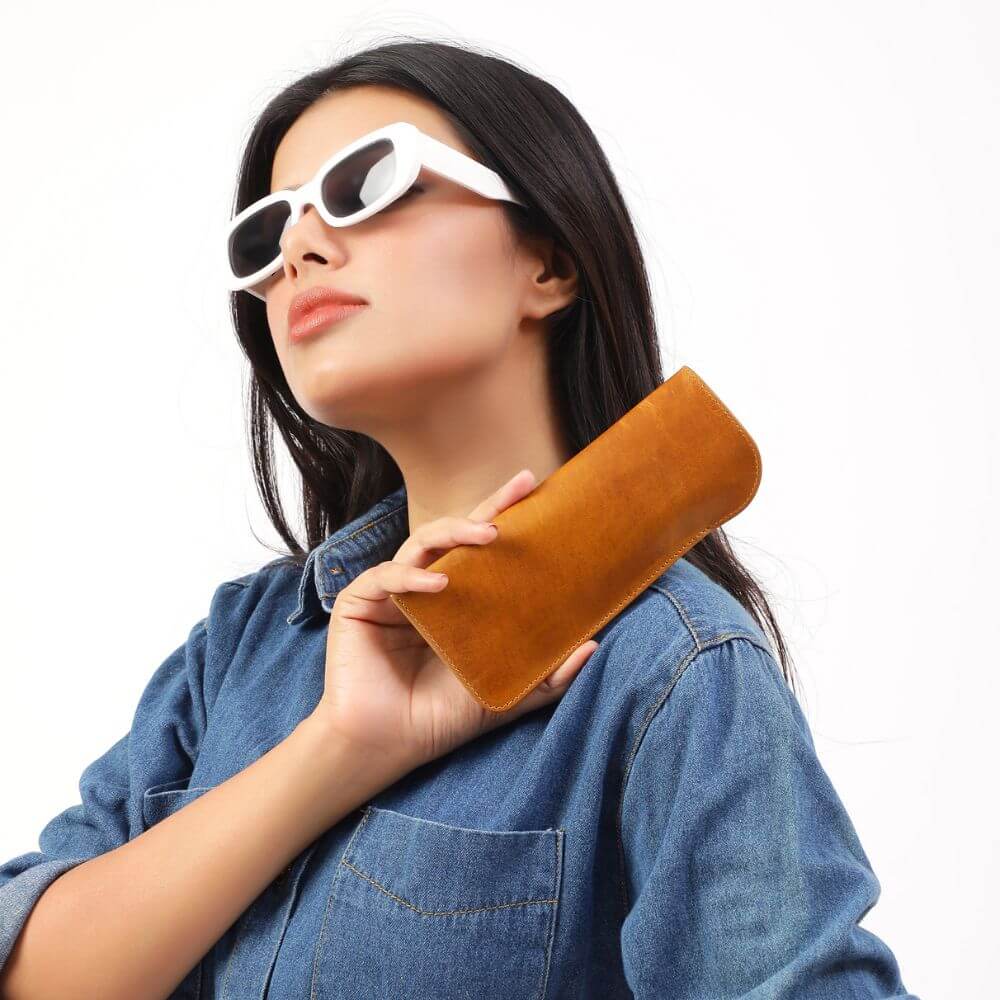 leather glasses pouch